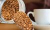 Чому не можна заливати каву окропом: правильне приготування смачної розчинної кави